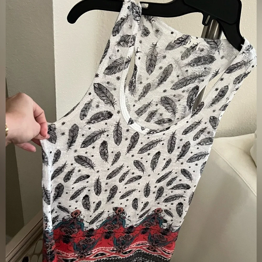 Boho Feather Print Racerback Top - Picture 4 of 9